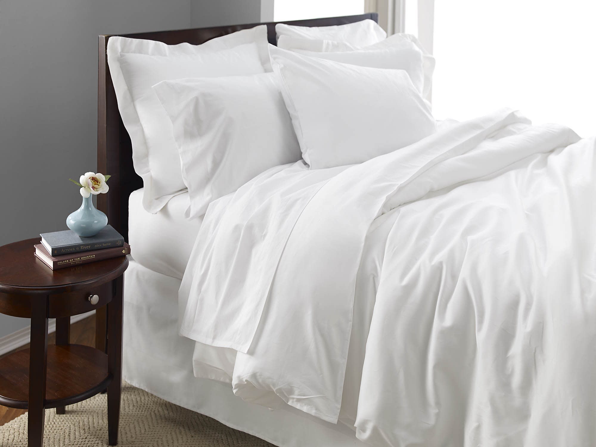 GuestSupply US | Oasis Flat Sheet, T300 100% Cotton, Twin 72x120